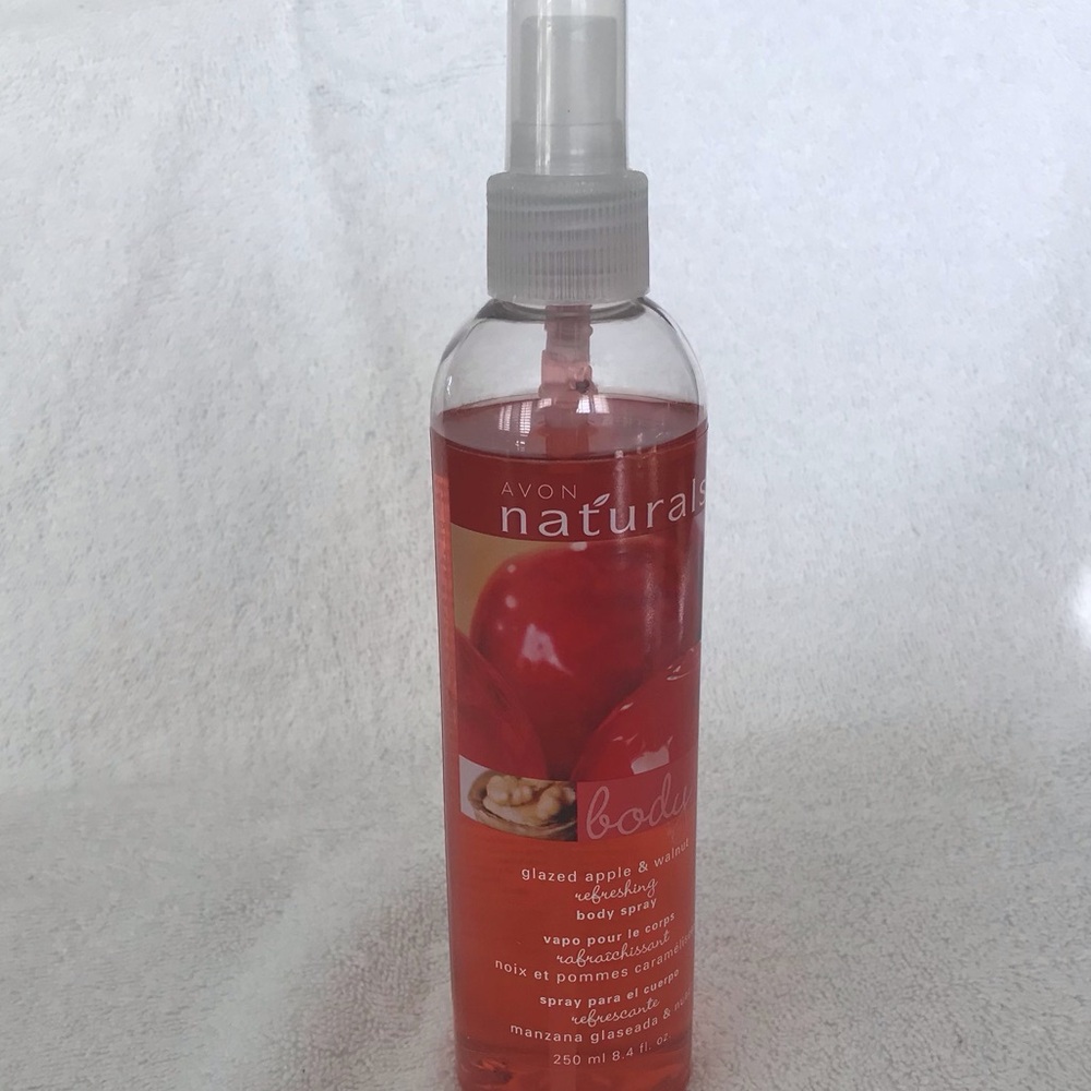 Avon Naturals Apple Glazed Walnut Renewing Body Spray 8.4 oz 250 ml Mist